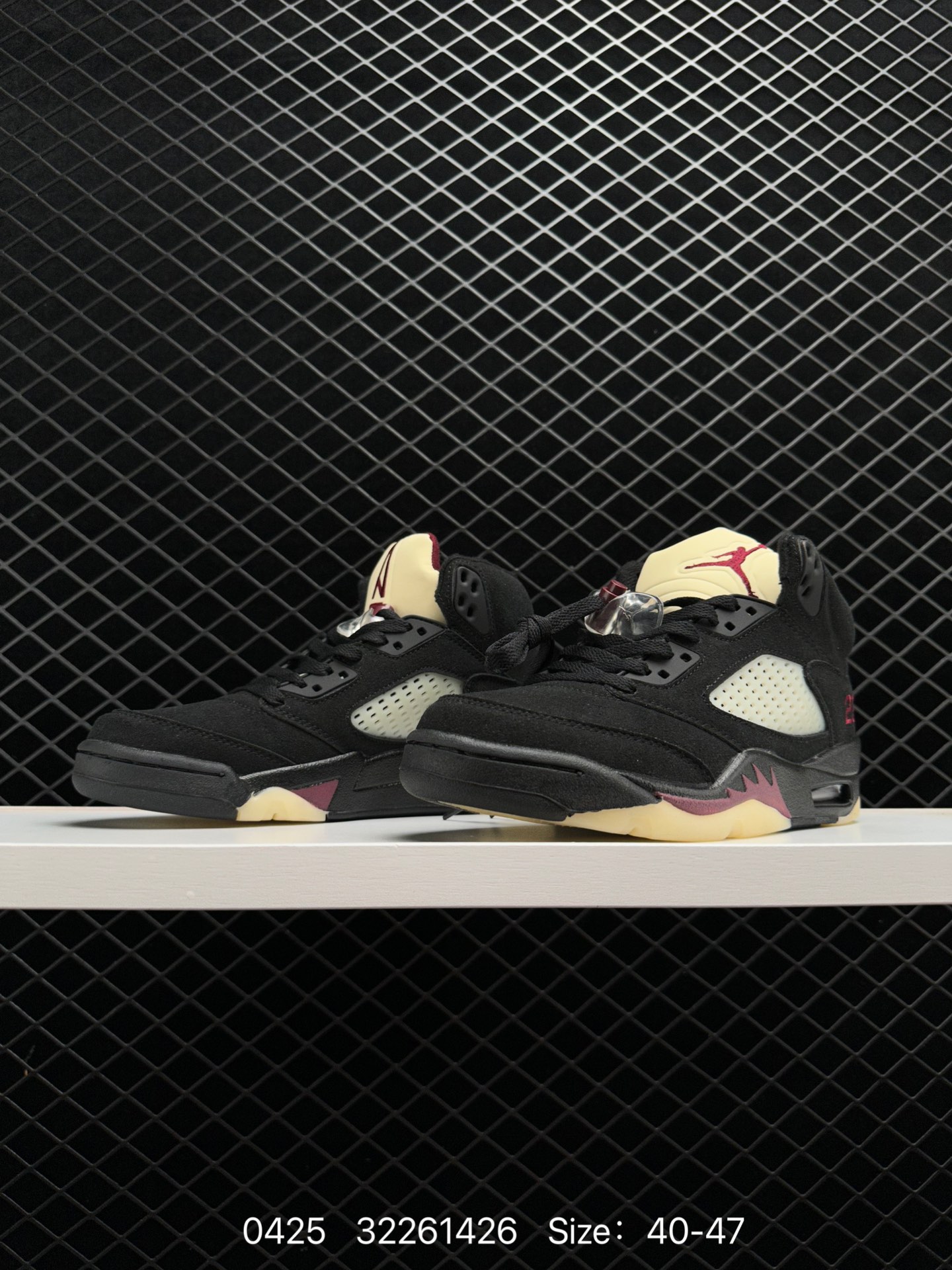 Air Jordan 5 Retro “Black Metallic”